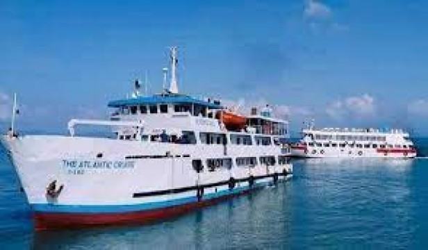 টেকনাফ-সেন্টমার্টিন নৌপথে পর্যটকবাহী জাহাজ চলাচল বন্ধ