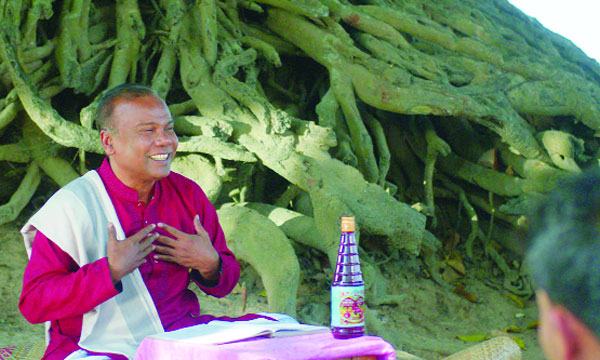 রুহ্ আফজার পুঁথি পাঠ করলেন ফজলুর রহমান বাবু