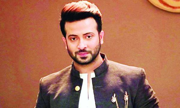 হোটেলে নায়িকার সাথে অজ্ঞান হয়ে পড়েন শাকিব