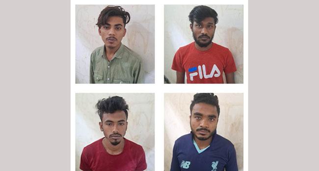 ফতুল্লায় অস্ত্রসহ ডাকাত দলের ৪ সদস্য গ্রেফতার