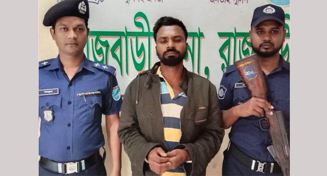 স্ত্রীকে হত্যার পর পাগলের বেশ ধরেও শেষ রক্ষা হলো না লতিফের