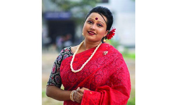 মৌমিতার কণ্ঠে বেগম আখতারের ‘জোছনা করেছে আড়ি’