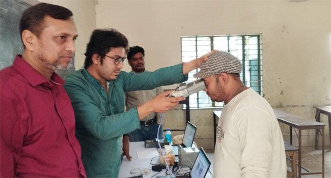 রংপুরে বায়োমেট্রিকভাবে ১০ আঙুলের ছাপ ও আইরিশ গ্রহণ কার্যক্রম শূরু