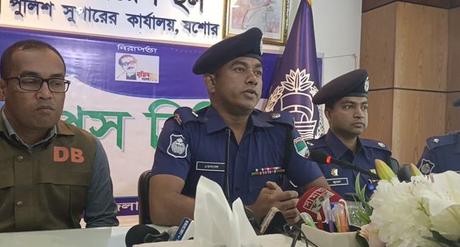 যশোরে একই দিনে দুই খুনের রহস্য উন্মোচন, দুই অভিযুক্ত আটক