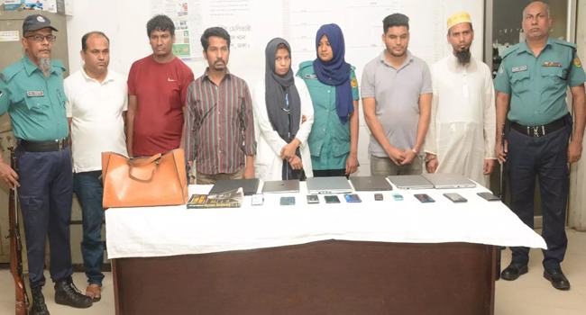ডাক্তার-নার্স পরিচয়ে বাড়িতে ডাকাতি, গ্রেফতার ৬