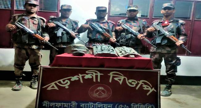 পঞ্চগড় সীমান্তে কষ্টিপাথরের মূর্তি উদ্ধার