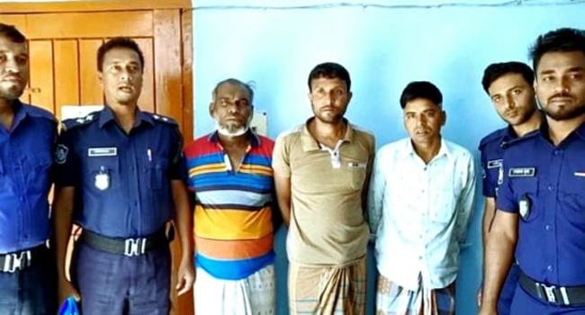 গাংনীতে ছিনতাই হওয়া মোটরসাইকেলসহ গ্রেফতার ৩