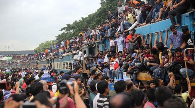 ট্রেনের ছাদে ভ্রমণ ঠেকাতে প্রস্তুত পুলিশ