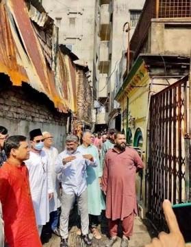 নবাবপুরের আগুন লাগার স্থান পরিদর্শনে তাপস