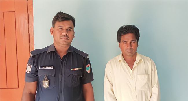 গাংনীতে স্ত্রীর করা পর্নোগ্রাফি মামলায় স্বামী আটক