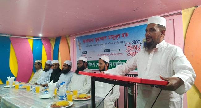 ‘মাওলানা মামুনুল হক আধ্যাত্মিক শক্তির বলে বলীয়ান হয়ে জাতির নেতৃত্ব দিবে’