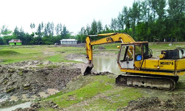 কমলনগরে কোটি টাকার সরকারি জমি দখলের চেষ্টা