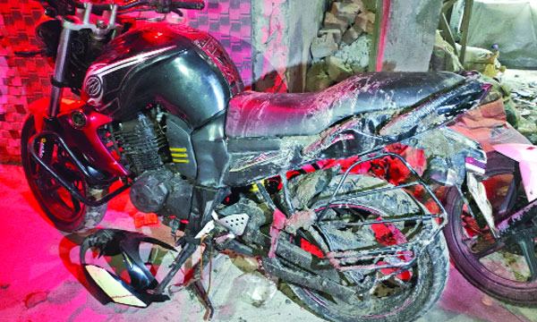ভাণ্ডারিয়ায় উপজেলা চেয়ারম্যানের বাড়ি ও অফিস ভাঙচুর : আহত ২৫