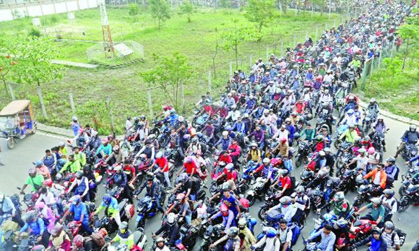 ৪ ঘণ্টায় ৩ লাখ ৪০ হাজার টাকা টোল আদায়