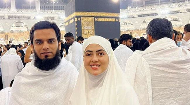 ‘সন্তান সম্ভবা মা ৩০টি নয় ৬০টি রোজা রাখেন’