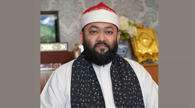 আন্তর্জাতিক কেরাত সম্মেলনে যোগ দিতে ফ্রান্স গেলেন শায়খ আহমাদ বিন ইউসুফ আযহারী