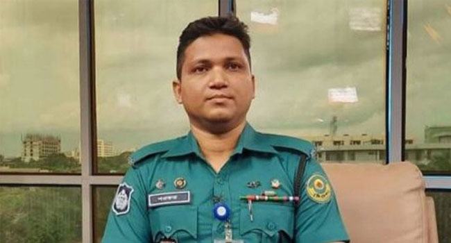 'মানবিক' পুলিশ শওকত বরখাস্ত : কী হয়েছিল