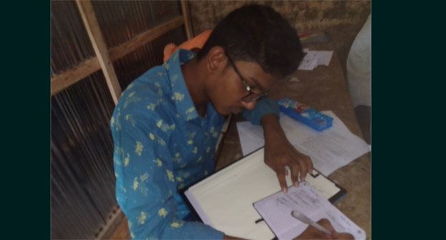 এবার এসএসসি পরীক্ষা দিচ্ছে বাকপ্রতিবন্ধী সানজিদ সরকার