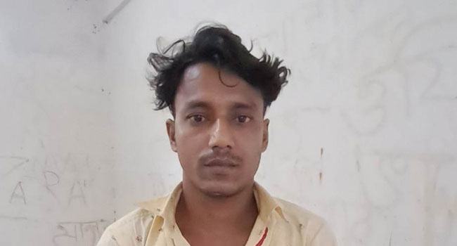 তালাক দেয়া স্ত্রীর আপত্তিকর ছবি ও ভিডিও সামাজিক মাধ্যমে, স্বামী গ্রেফতার