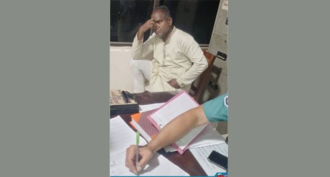 রাজশাহীতে পত্রিকা কার্যালয়ে সন্ত্রাসীদের সশস্ত্র হামলা-ভাংচুর