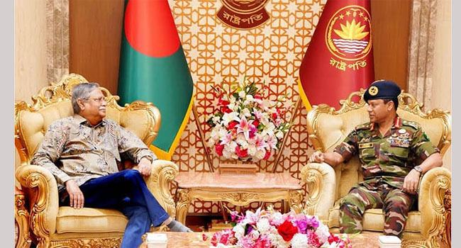 রাষ্ট্রপতির সাথে সেনাপ্রধানের সৌজন্য সাক্ষাৎ