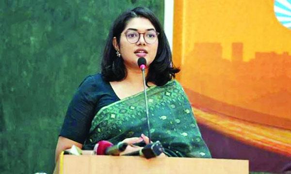 শোবিজেও ছিলেন চিফ হিট অফিসার বুশরা