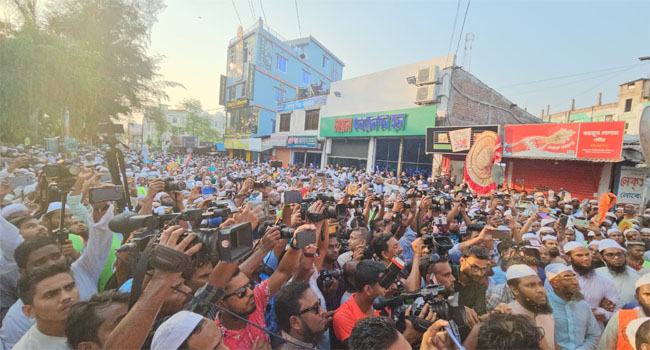 বরিশাল নগরীতে ইসলামী আন্দোলন প্রার্থীর শোডাউন