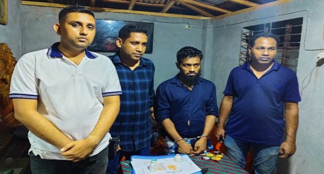 দশমিনায় ইয়াবা কারবারি যুবক গ্রেফতার