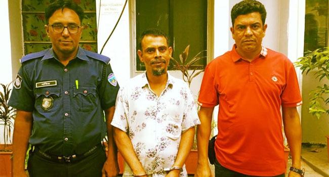 ৫ বছরের সাজা এড়াতে ১৮ বছর পলাতক
