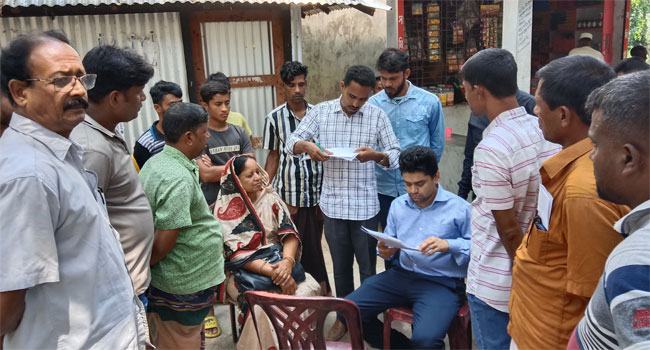 ইউএনও'র হস্তক্ষেপে ধান গেল চেয়ারম্যানের জিম্মায়