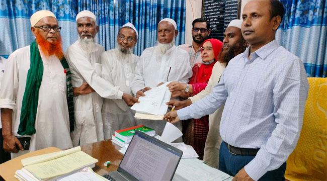 আড়াইহাজার পৌরসভায় ৪ মেয়র প্রার্থীসহ ৫২ জনের মনোনয়নপত্র দাখিল