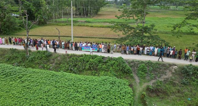 ভূরুঙ্গামারীতে কৃষি জমিতে খাল খনন বন্ধের দাবি