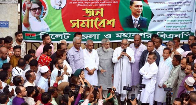 নির্বাচনের নামে সরকার প্রহসন করছে : নজরুল ইসলাম খান
