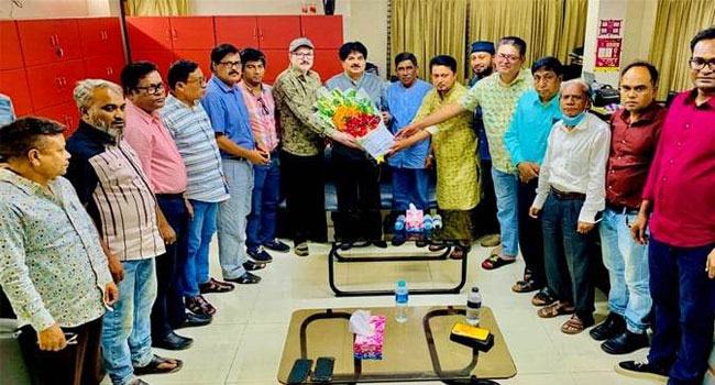 নারায়ণগঞ্জ প্রেসক্লাবের নতুন কমিটির সাথে এমপি খোকার সৌজন্য সাক্ষাৎ