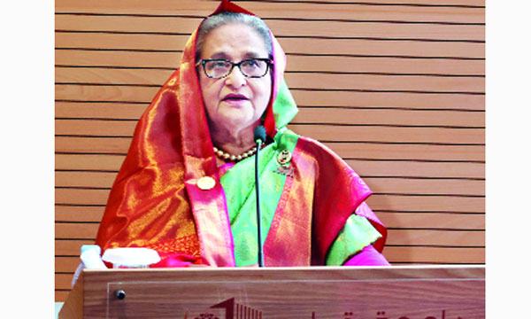 নতুন ভবিষ্যৎকে আলিঙ্গনে পরিবর্তনের কারিগর হোন