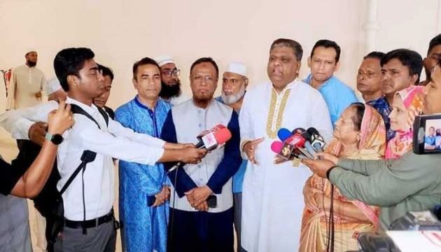 আচরণবিধি লঙ্ঘনের অভিযোগ ক্ষমা চাইলেন নৌকার প্রার্থী