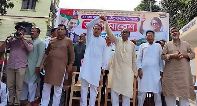সরকার ক্ষমতায় টিকে থাকার ব্যর্থ চেষ্টা করছে : নোমান