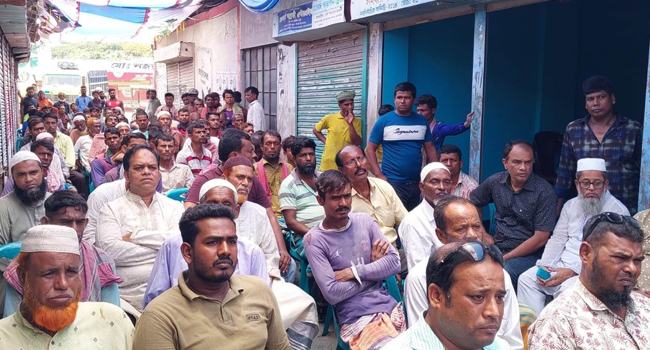 আশুগঞ্জে নৌ-বন্দর পুনর্বাসনসহ ৫ দফা দাবিতে কর্মবিরতি