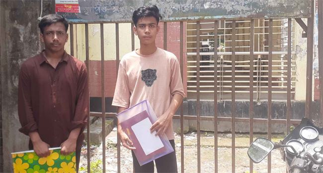 নাঙ্গলকোটে এসএসসি পরীক্ষায় ১ ঘণ্টা বিলম্বে কপাল পুড়ল ২ শিক্ষার্থীর