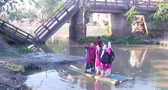 মাহিগঞ্জ-পাওটানা রুটে সড়ক যোগাযোগ বন্ধ