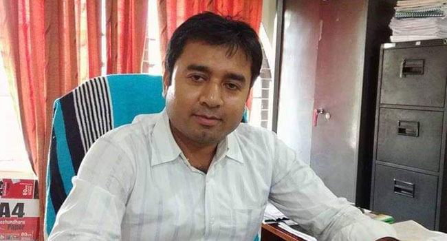 অর্ধযুগ পরে চাকরি ফিরে পেলেন ইবি শিক্ষক
