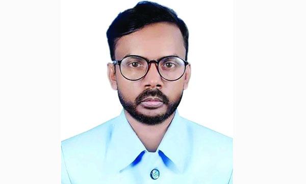 ফারুকের আসনে প্রার্থী হিরো আলম