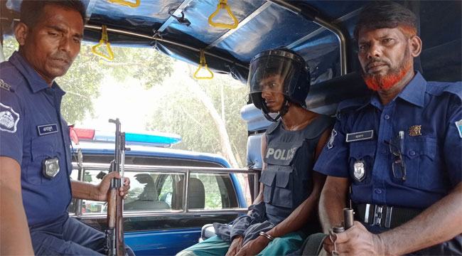ধুনটে ছেলে খুন, বাবা হাসপাতালে, গ্রেফতার ১