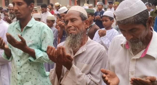 রাজবাড়ীতে ইসতিসকার নামাজ আদায়