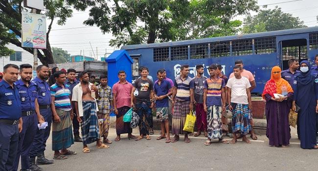 বেনাপোলে সাজাপ্রাপ্ত ৩ আসামিসহ বিভিন্ন মামলার ১৯ জন গ্রেফতার