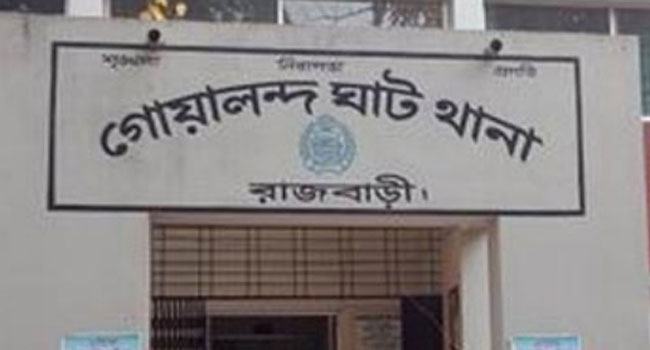 দৌলতদিয়ায় মহাসড়কে ডিবি পরিচয়ে ডাকাতির চেষ্টা, গ্রেফতার ৫