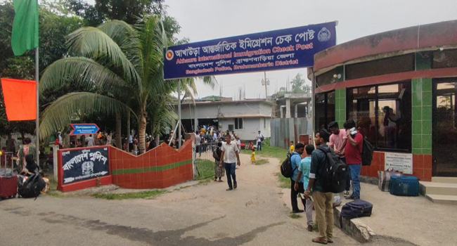 ২৭ ঘণ্টা পর আখাউড়া ইমিগ্রেশনের সার্ভার সচল