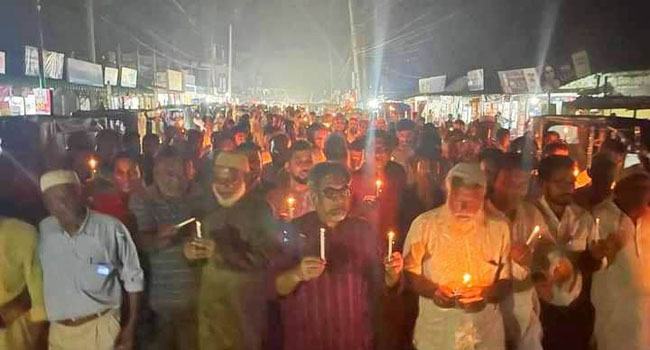 হালুয়াঘাটে বিএনপির মোমবাতি মিছিল
