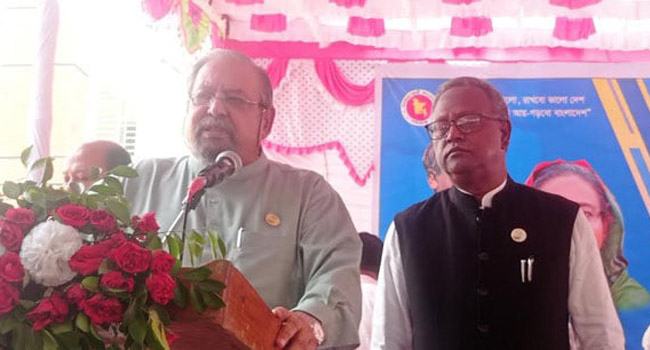 দক্ষ কৃষকদেরও বিভিন্ন দেশে পাঠানোর উদ্যোগ নেয়া হয়েছে : প্রবাসী কল্যাণ মন্ত্রী