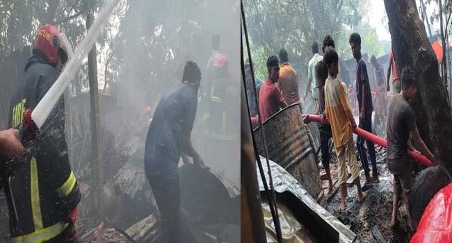 তাড়াশে আগুনে পুড়ে নিঃস্ব ৩ পরিবার
